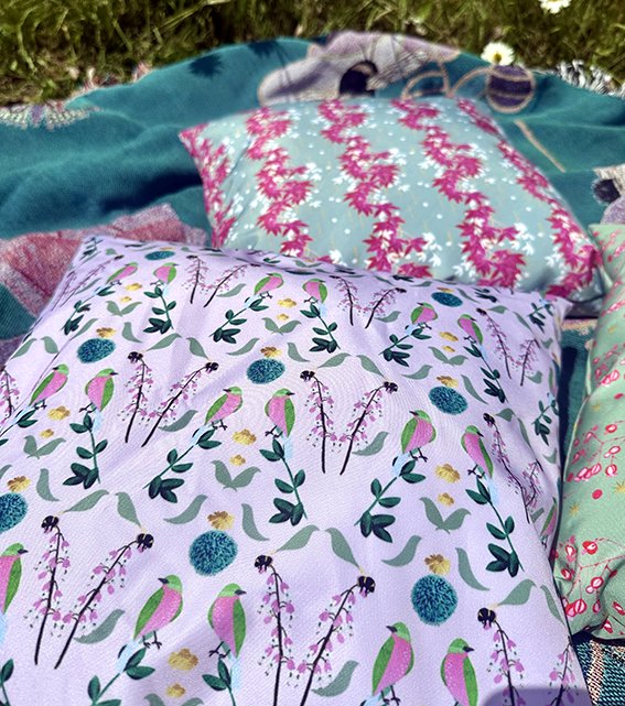 Amanda+West+Outdoor+Waterproof+Garden+Cushions.jpg (Copy)