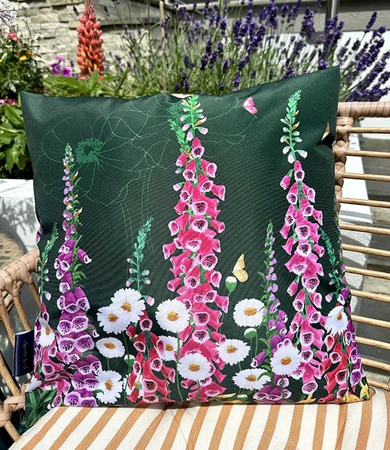 _Amanda+West+Foxgloves+Dark+Green+Outdoor.jpg