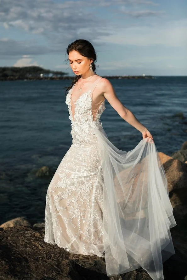 11 Types of Wedding Dress Necklines  Hand-Me-Gowns Bridal