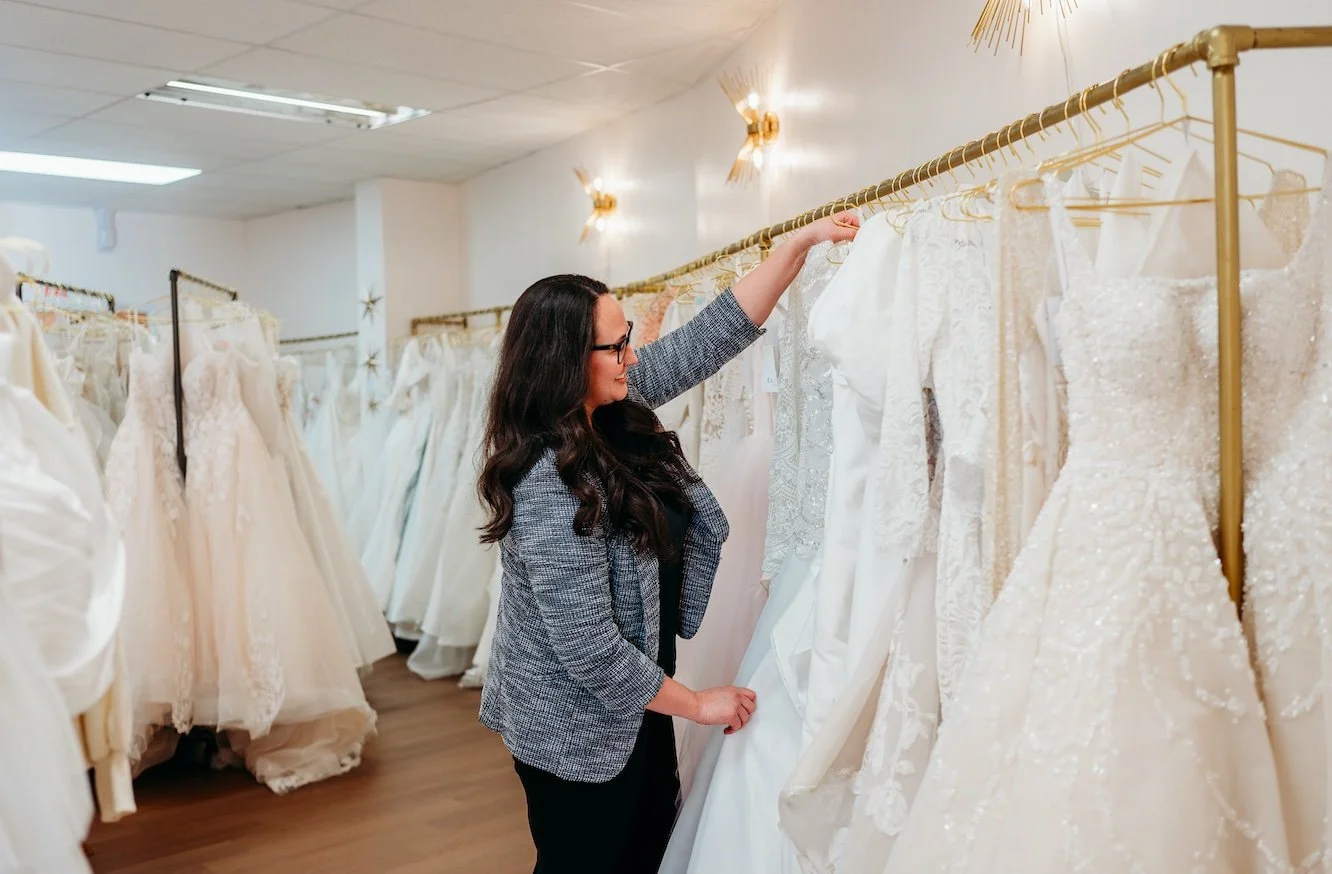 Wedding Dress Consignment  Hand-Me-Gowns Bridal