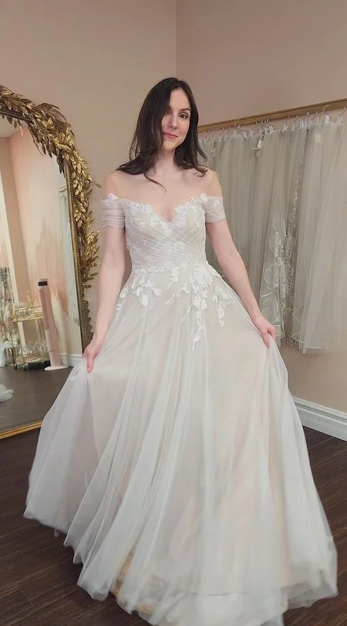 11 Types of Wedding Dress Necklines — Hand-Me-Gowns Bridal