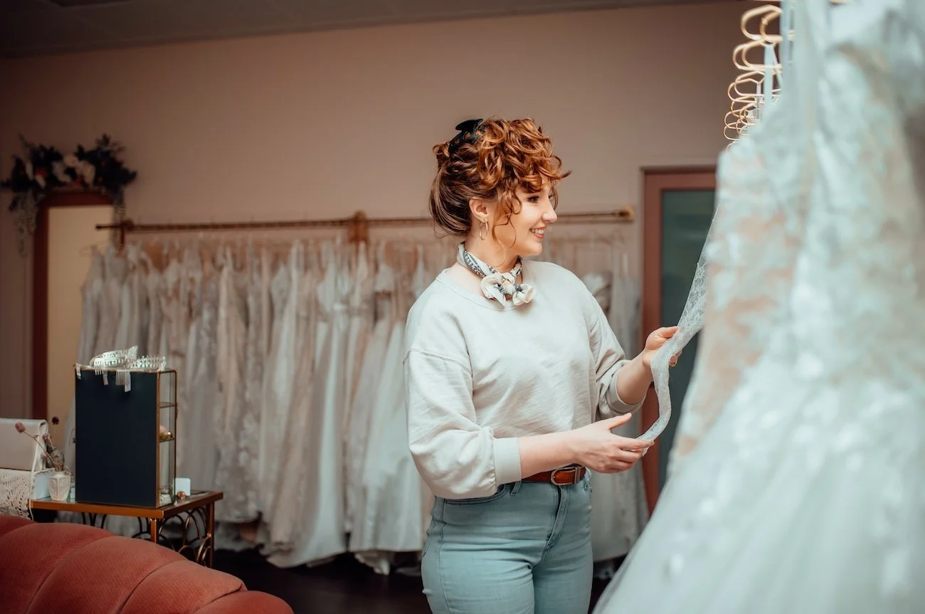Why You Should Resell Your Wedding Dress Hand-Me-Gowns Bridal Why You Should Resell Your Wedding Dress Hand-Me-Gowns Bridal