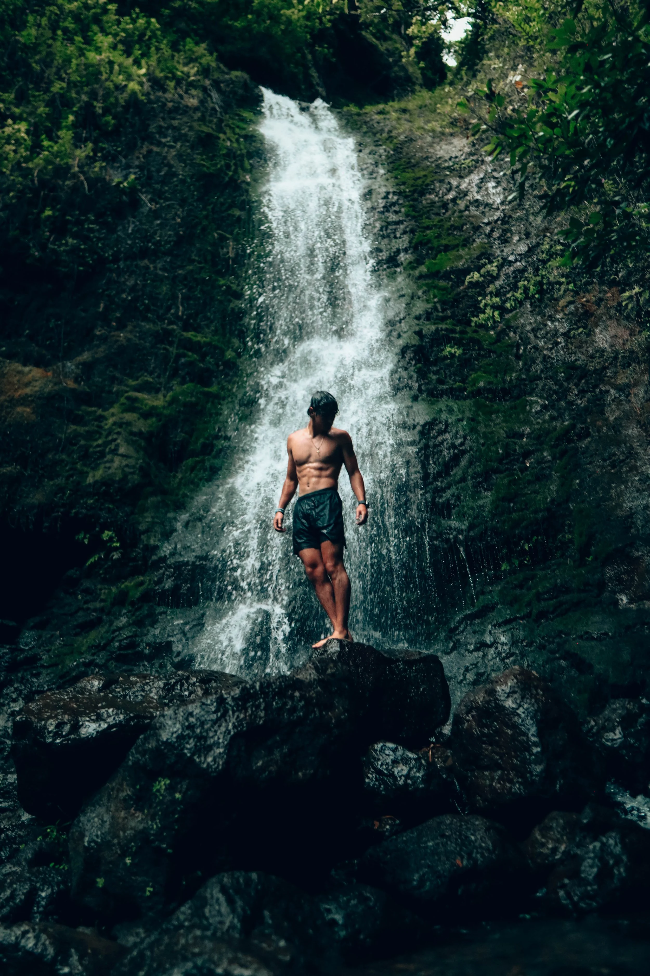 Oahu Lulu Falls Finals-4.JPG