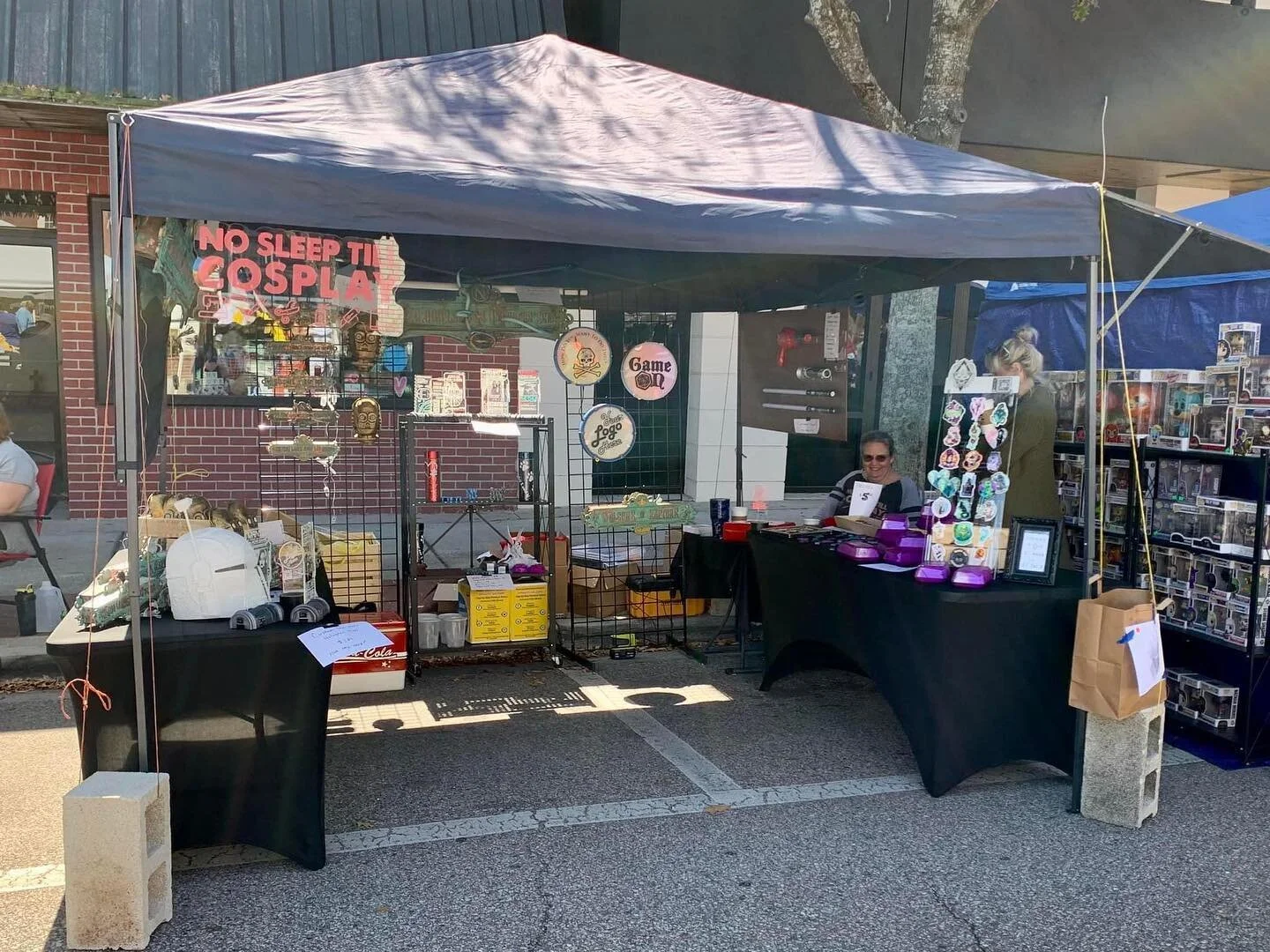 Set up at SYFY Bartow until 6! Come check us out! 
The weather is great, it’s a beautiful day.  Direct sun means you can’t see any of our cool light-up effects 😅 #nosleeptillcosplay