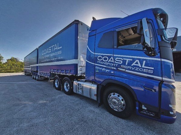 The night shift knows how to get it done!

Simone getting loaded to head into Sydney. 

⚪️🔵