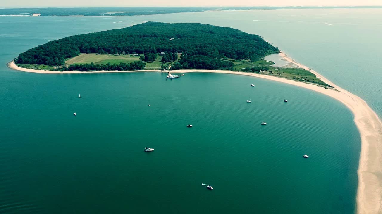 Drone view if shelter island