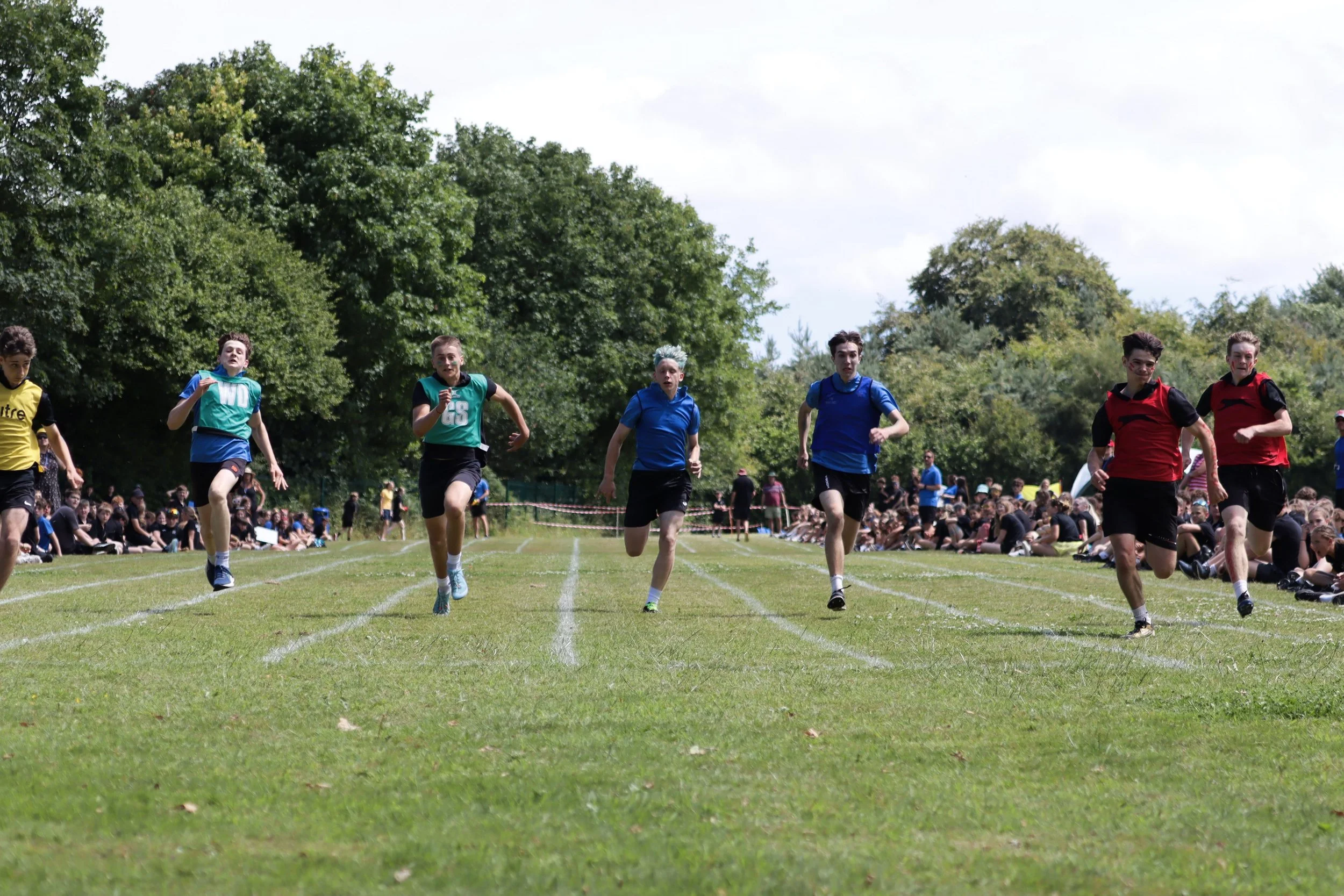 Y11 boys 100m.jpg