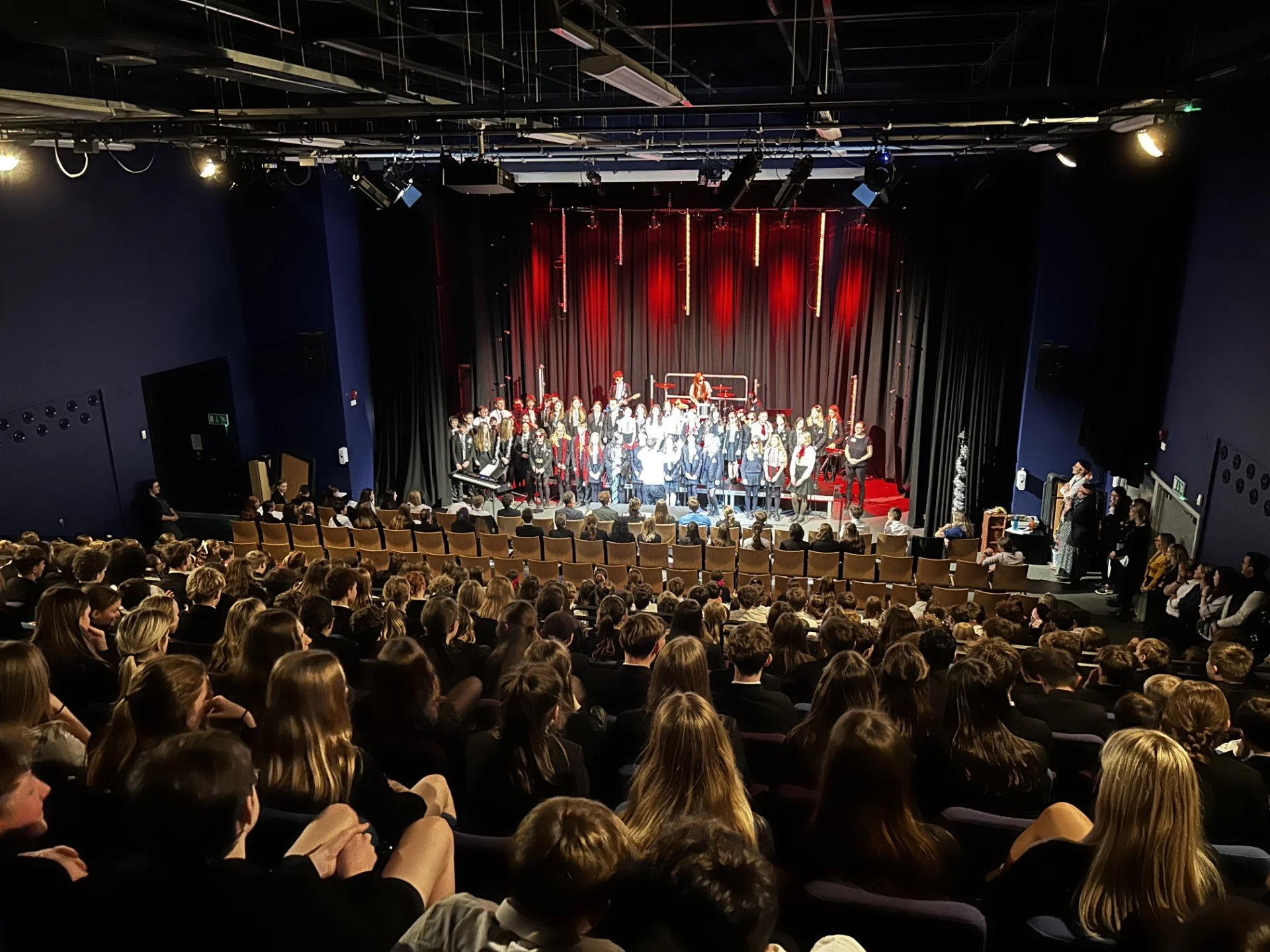 house music bridwell and audience.jpg