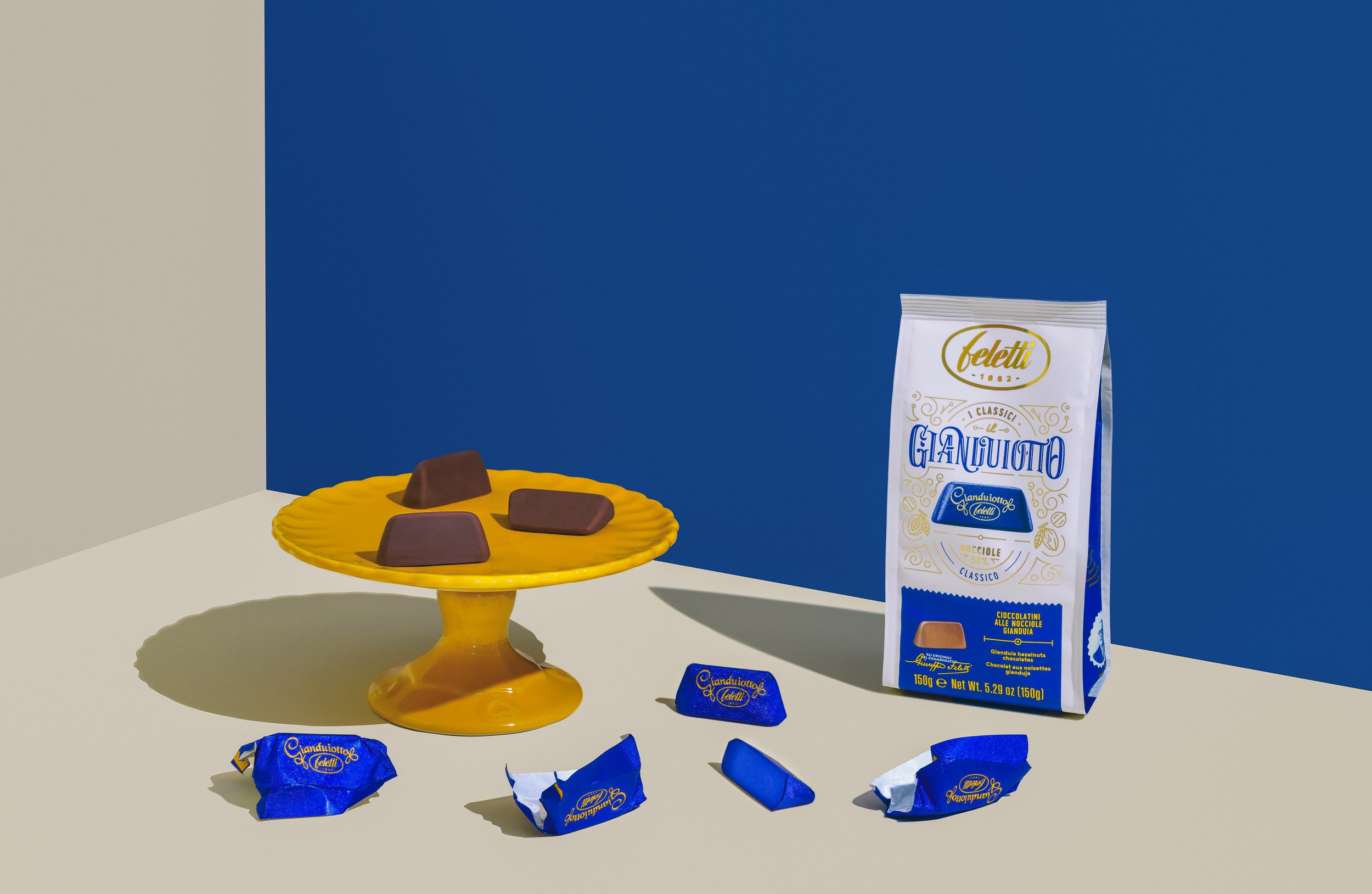feletti-alzatina-nocciola-cioccolato-cacao-gianduiotti-fotografo-food-photographer.jpg