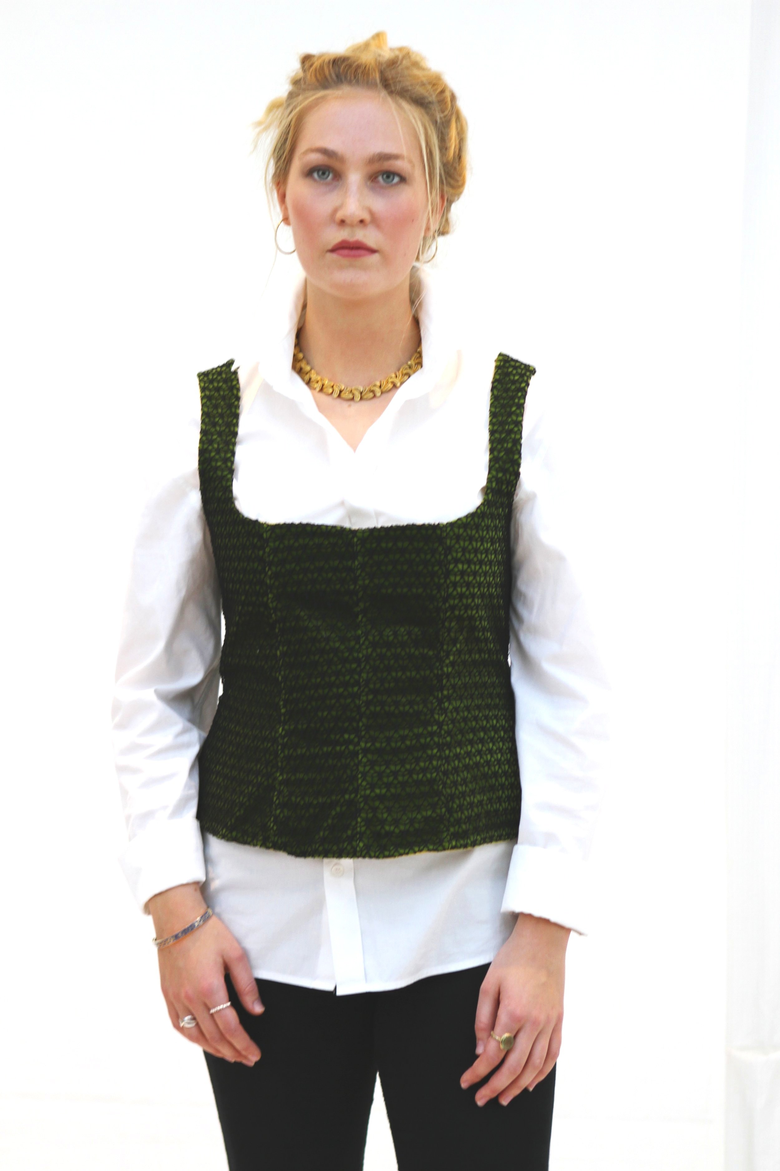 Eloise-+Ariadne+corset+with+shirt25.jpg