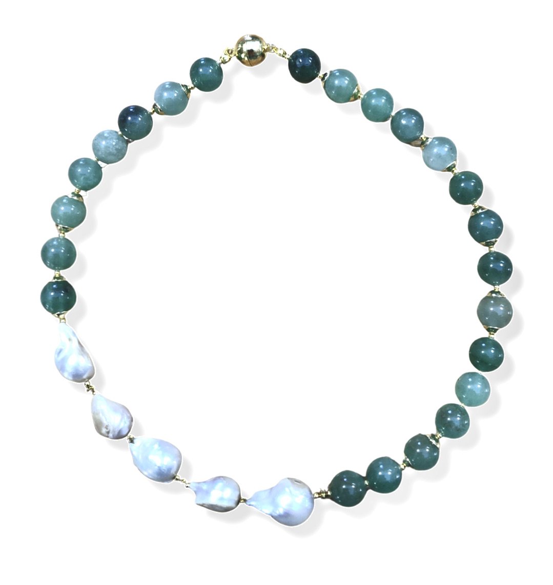 Margot Pearl and Aventurine Asymetric Collier. 1.jpeg