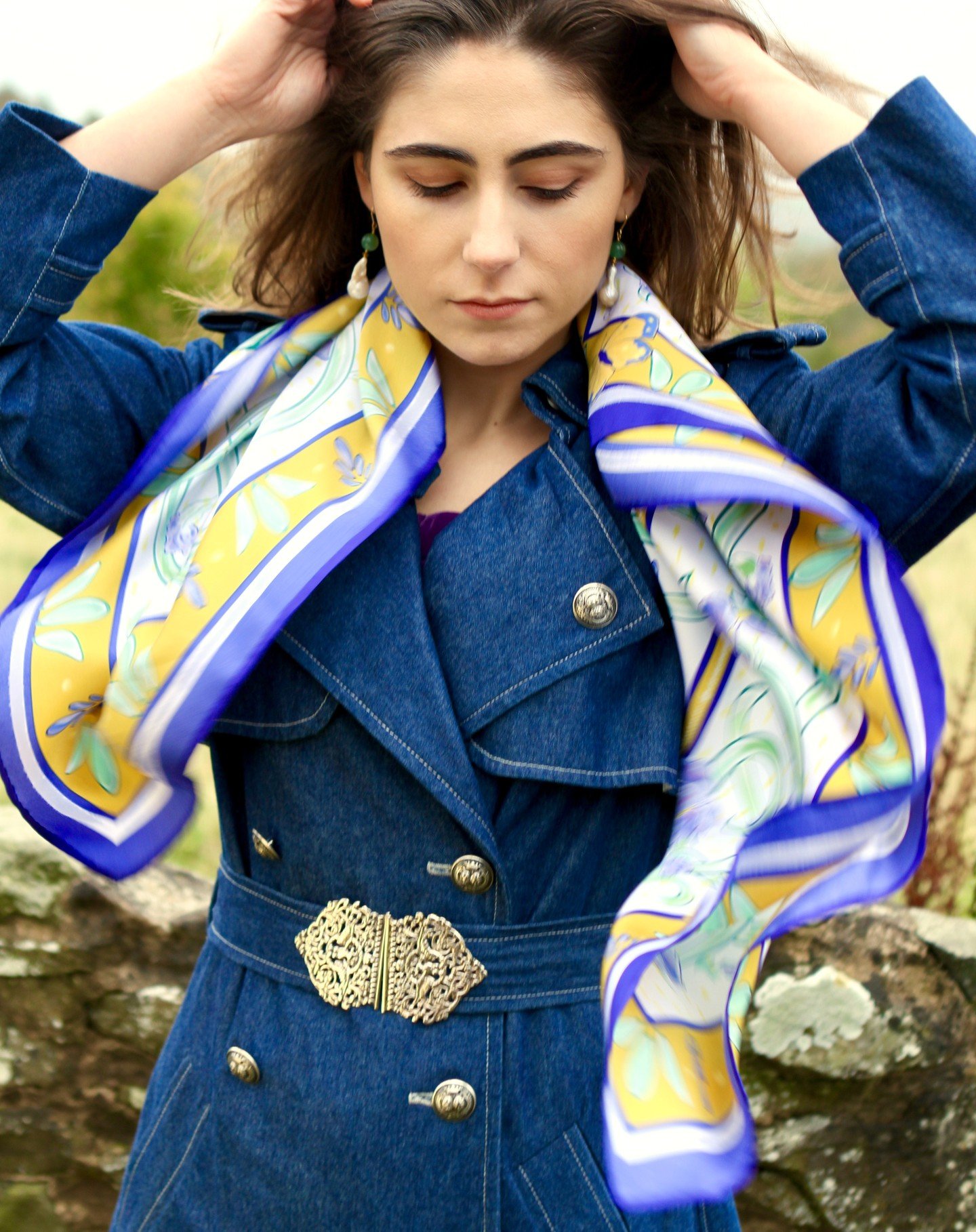 Promises silk scarf 90 - Take a little peak at our promotional sale, the perfect gift for that someone with a sentimental ❤️ this Christmas 🎄.
All our Promises collection come with the 'Print map' explaining what all the details mean. Shop in Link b