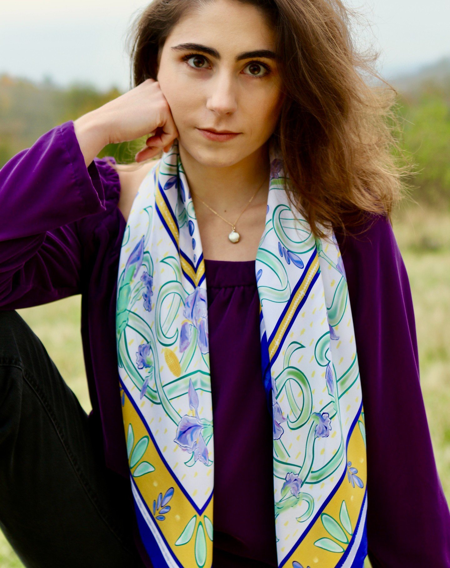 Still looking for gifts for that special someone? We are taking our last orders today if you want your order to arrive in time for the 24th 😊.

(Promises Silk scarf 90, featuring Aeriel Top from @nataschabankart)

#christmaspresent #somethingspecial