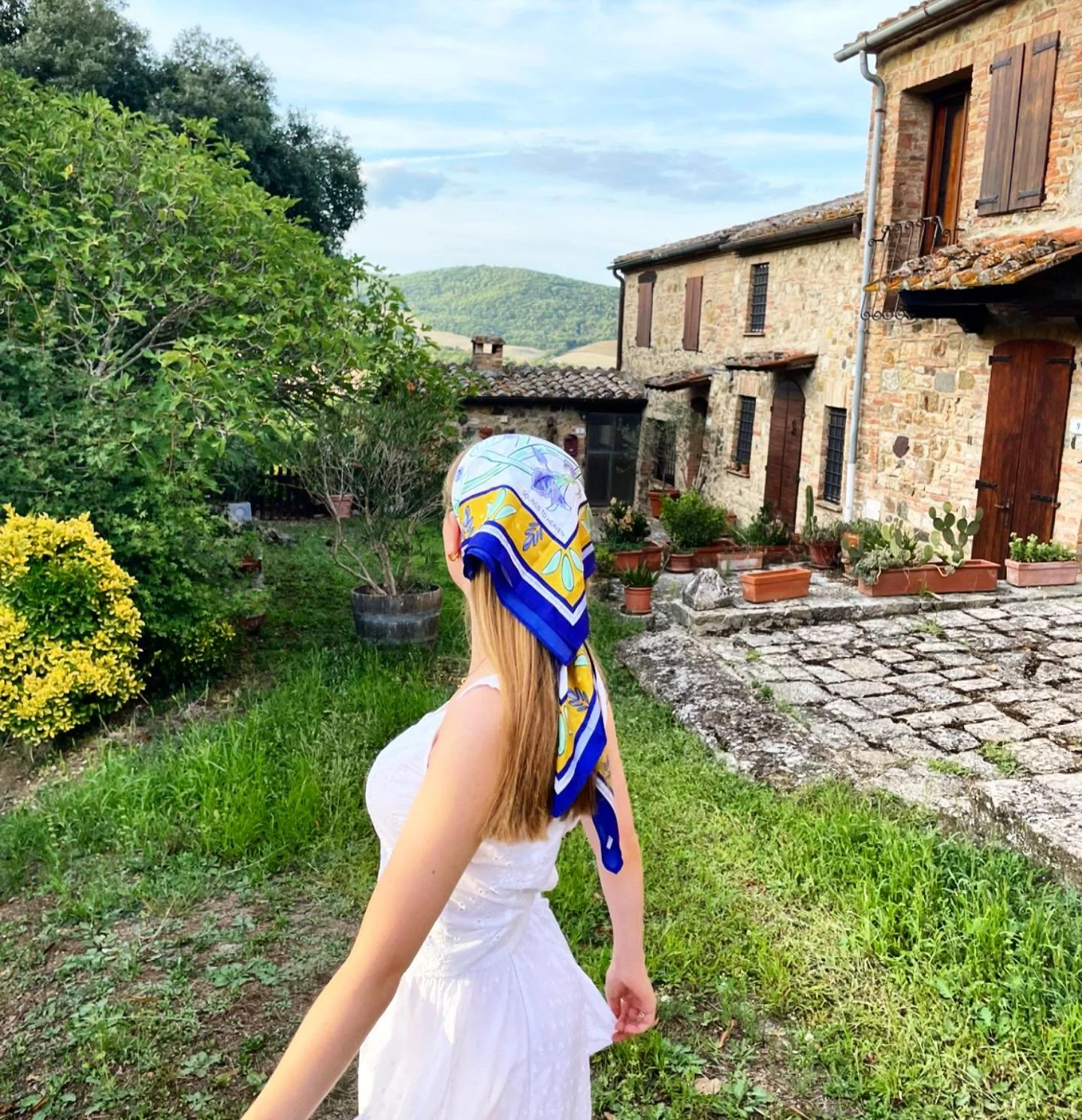 More designs coming very soon ☺️ 

Some fun ways to wear our Silk Scarf 90. 
&lsquo;Promises&rsquo; design. 

#silkscarf #luxury #oldmoneyaesthetic #sophistication #summerholiday