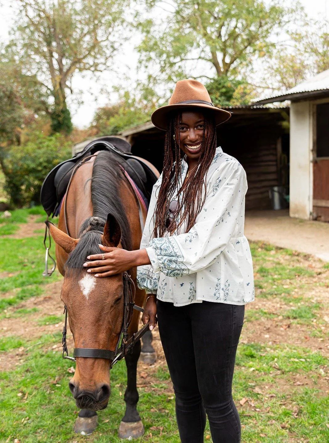 War Horse blouse with Ex- Polo Horse 🐎 Courtland. He was a very good boy as we did the photo shoot.

photography 📷 @emmadbphotography

#soundstoheaven #remembering #whatgodhasdone #lightoftheworld #worship #music #fashion #somethingmeaningfull #how