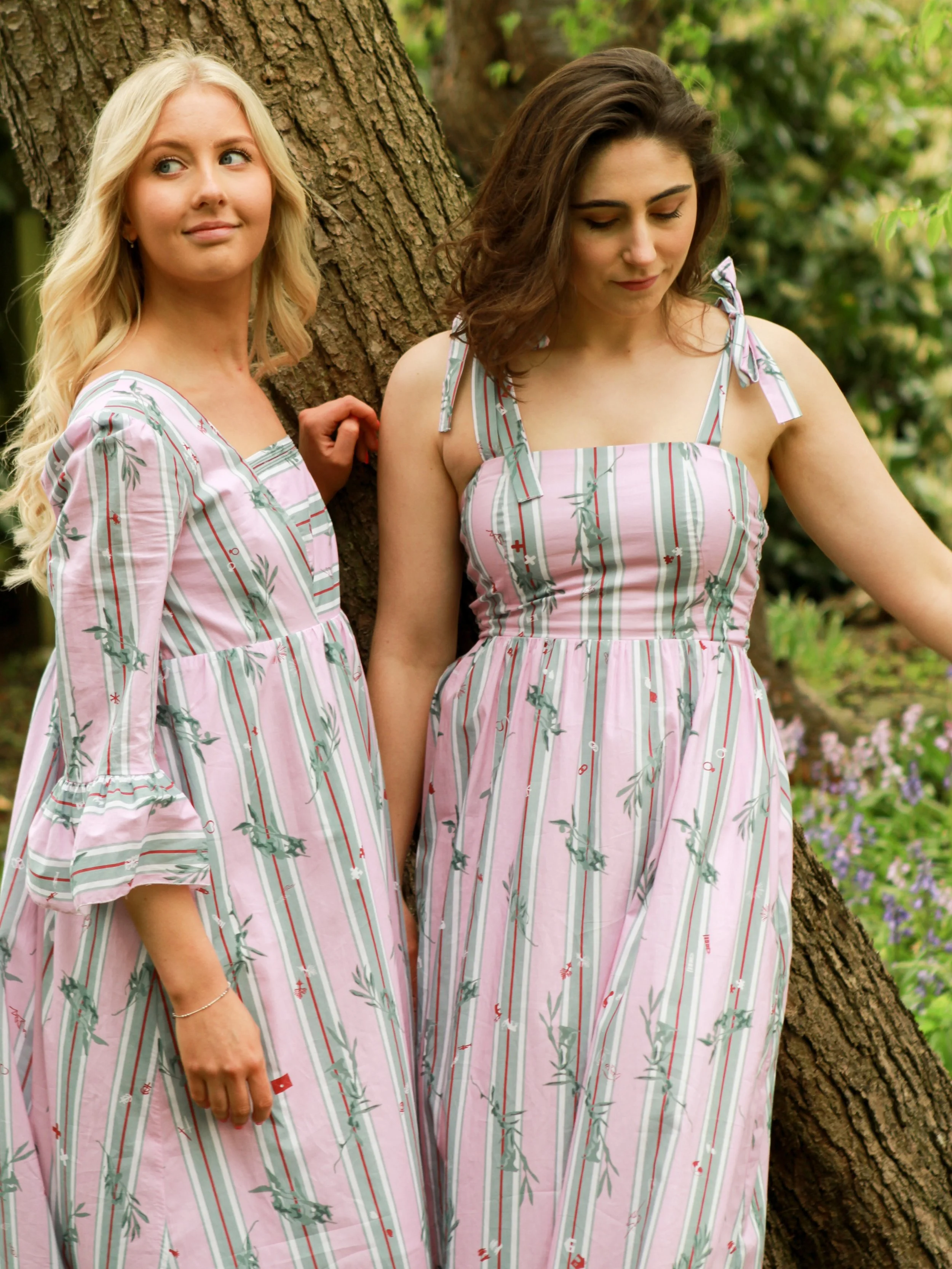 Some more pink 💗

Check out our first dresses from Sounds to Heaven! 

Pre orders are still open link in bio. 

#prettyinpink #faithandfashion #stripes #womenswear #madeinengland🇬🇧