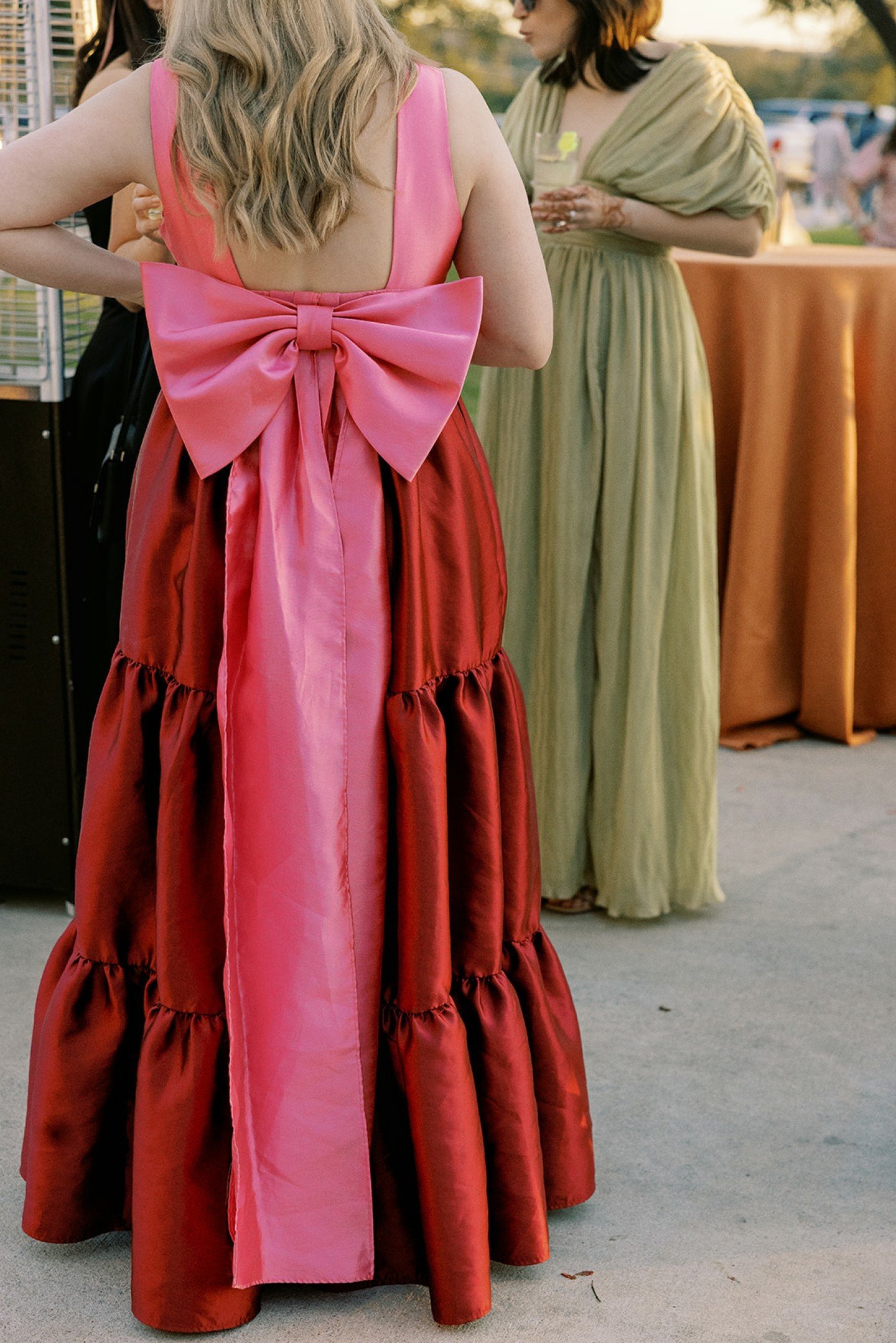 Giving guests the color palette and the vibe of the wedding to guide their fashion makes for some excellent guest portraits.
What helps you decide what to wear to an event when you&rsquo;re a guest? 
Photos by @thebrothersmarten