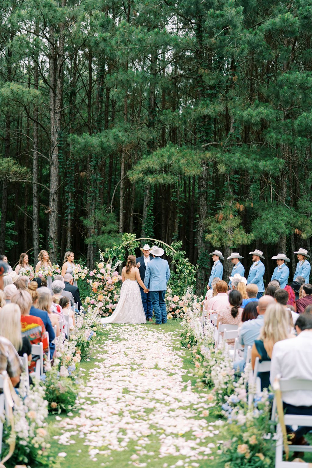 A Luxurious Escape Just North of Houston: Weddings at Historic Hill House + Farm