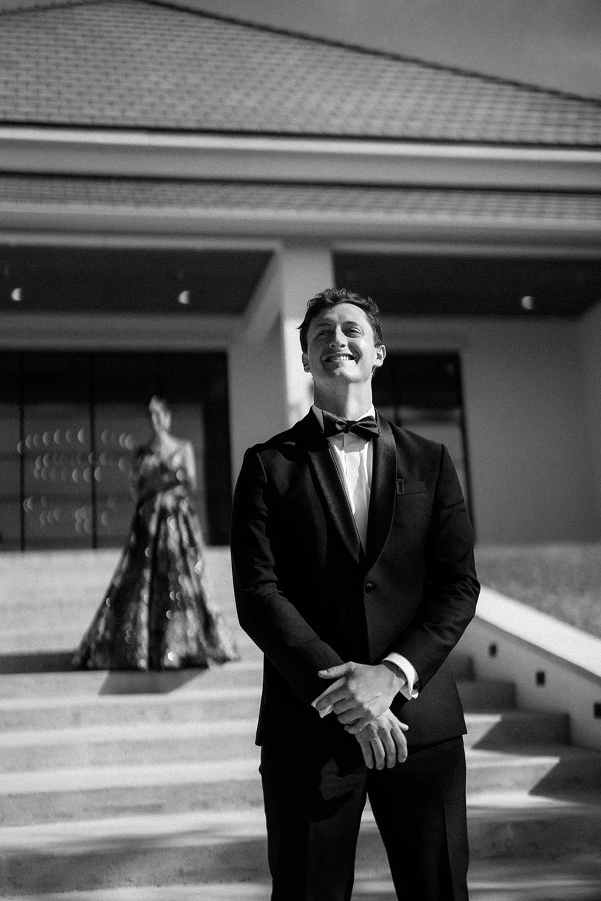 the-arlo-wedding-venue-HINDU-FUSION-first-look-grand-staircase1895.jpg