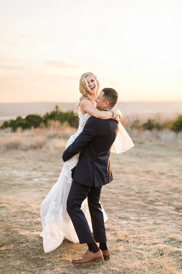 Pink Anthropologie Wedding Weekend in Fredericksburg, Texas | Contigo ...