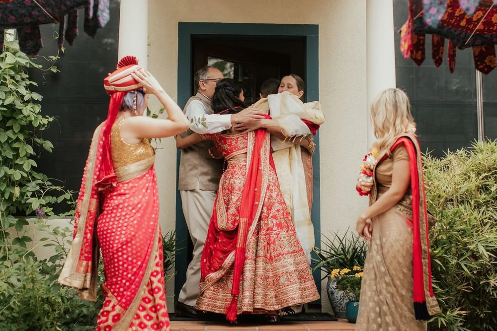 Micro Hindu Fusion Wedding in a Lush Houston Backyard | EPOCH CO+ ...