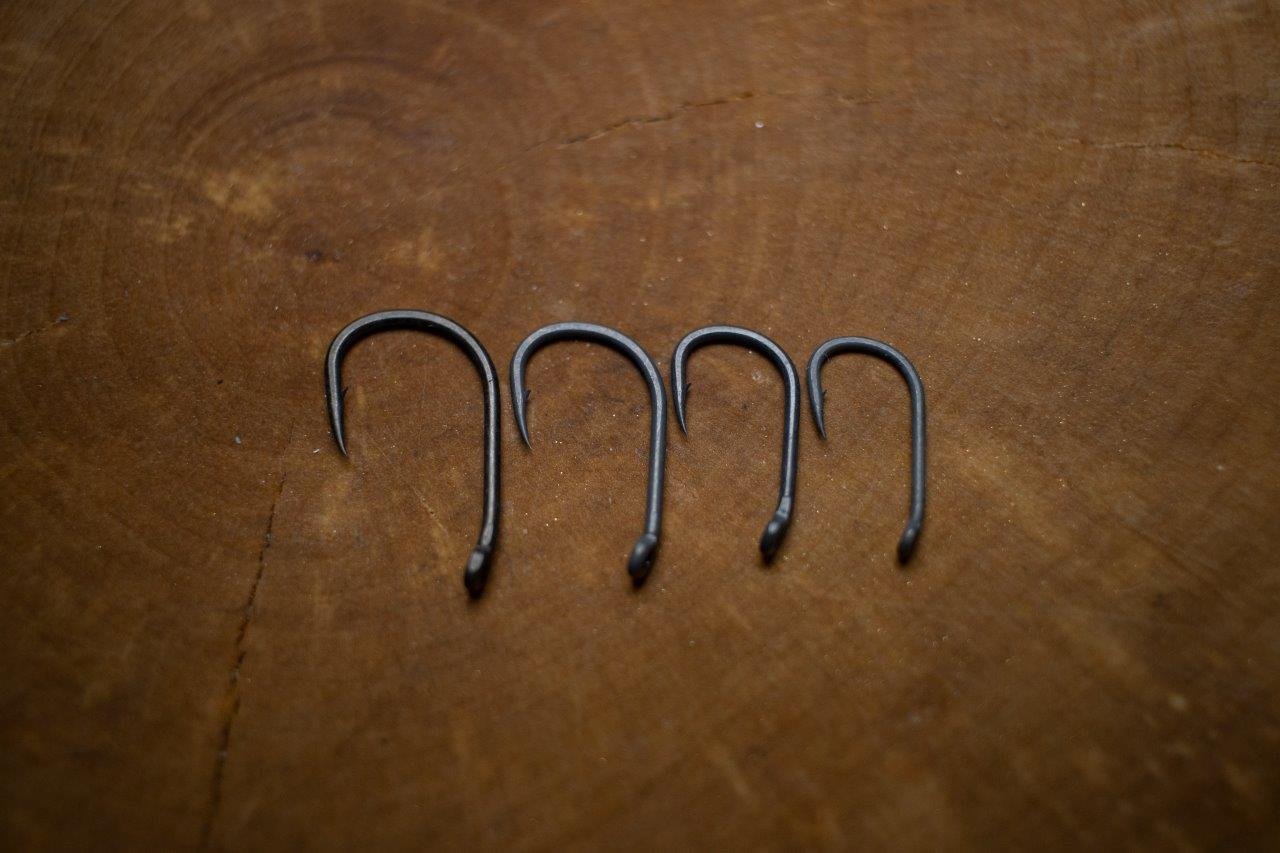 wide barbed.jpg
