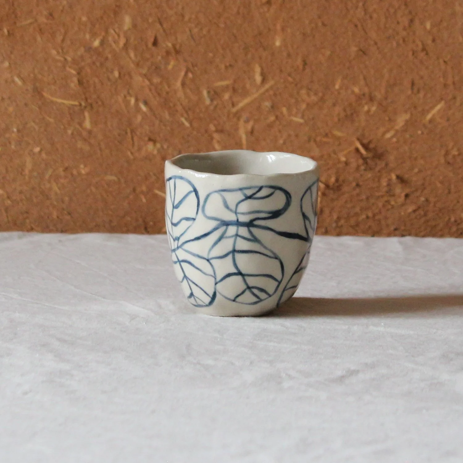 tasse-cafe-gres-eucalyptus-bleu-filaire-nanteau-sur-lunain