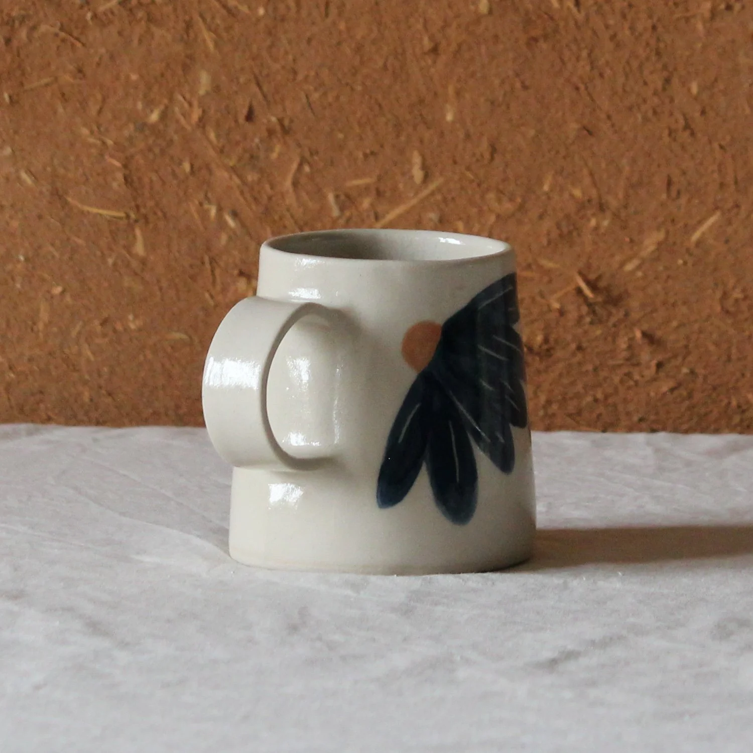 tasse-anse-conique-base-large-3-4-gres-floral-nanteau-sur-lunain