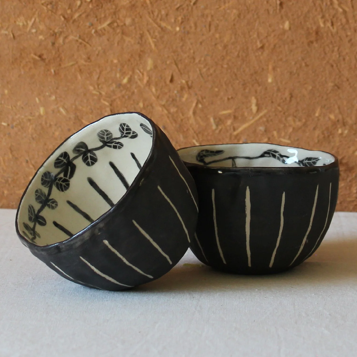 petit-bol-gres-duo-sgraffito-rayure-eucalyptus-saule-noir-nanteau-sur-lunain.jpg