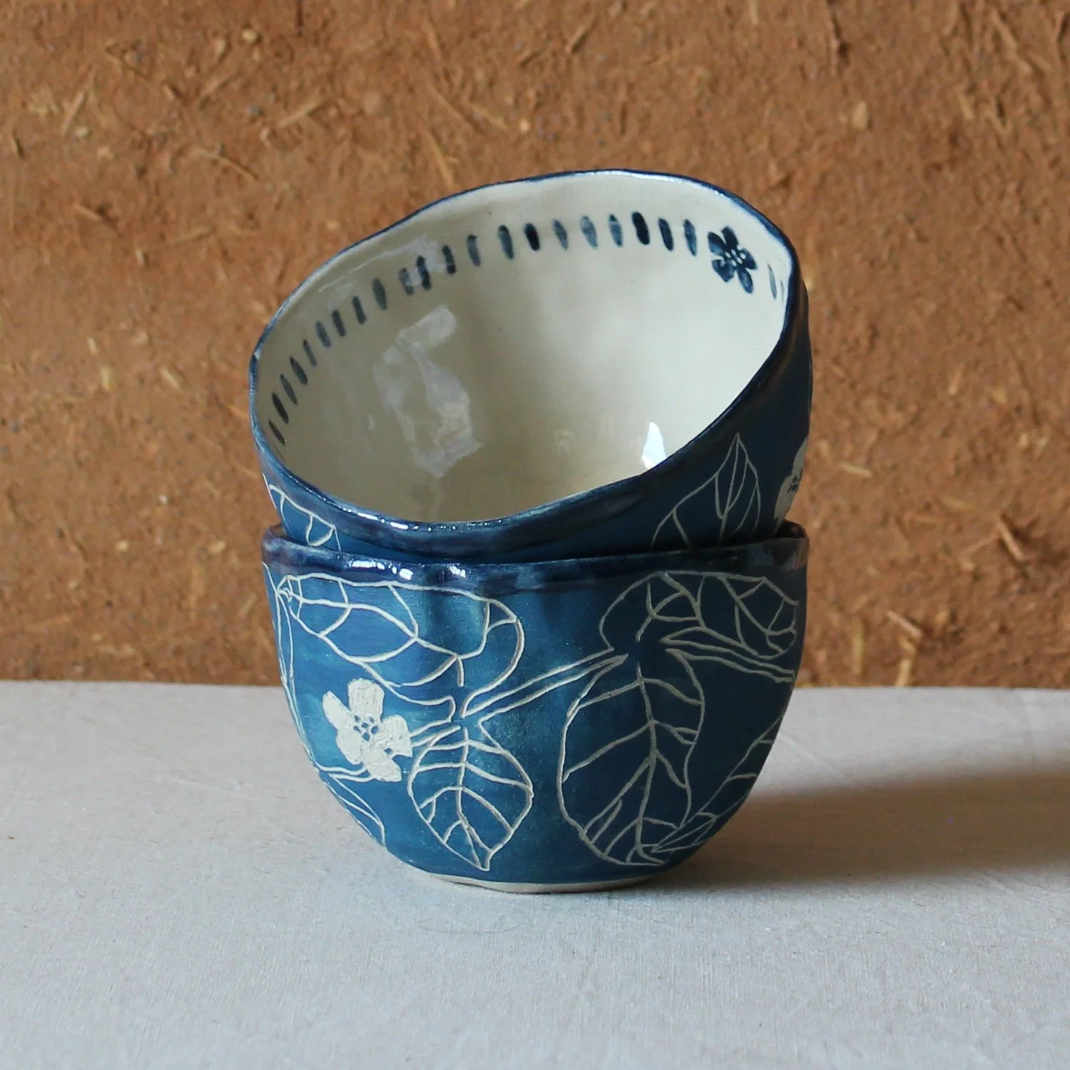 petit-bol-gres-duo-sgraffito-rosier-sauvage-nanteau-sur-lunain.jpg