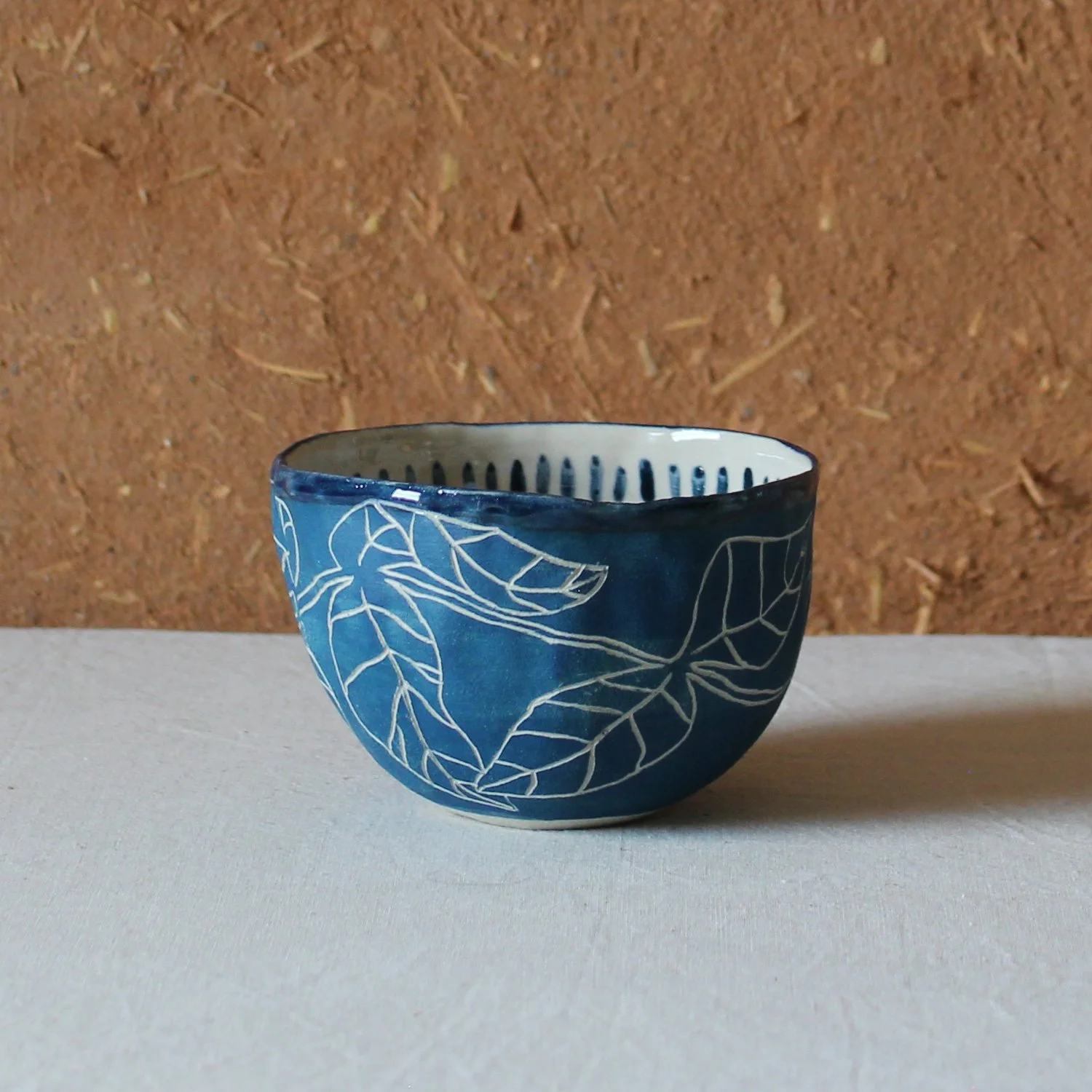 petit-bol-gres-sgraffito-rosier-sauvage-nanteau-sur-lunain-02.jpg