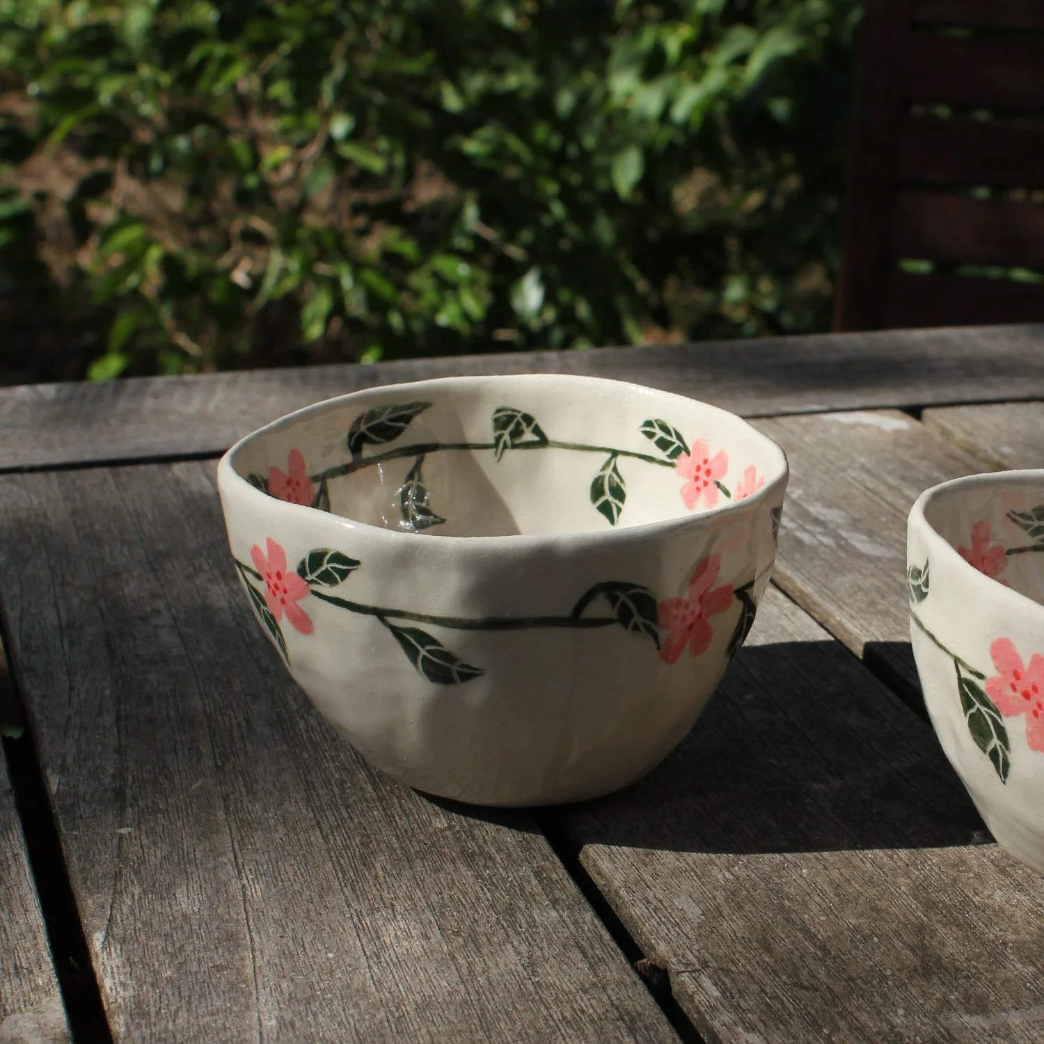 petit-bol-table-gres-duo-peinture-rosier-sauvage-vert-rose-nanteau-sur-lunain.jpg