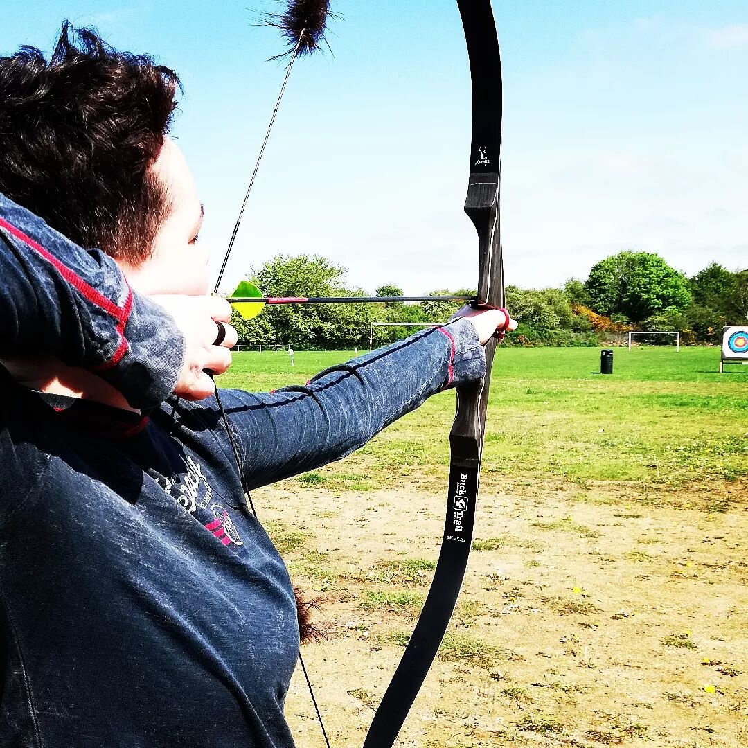 Nothing like a bit of archery on a sunny day 🏹☺️

@harrykeebs @archerygbofficial #ukarchery #durhamcityarchers #durhamcity #durham #archeryuk #femalearchers #womenarchers #barebowarcher #bucktrail