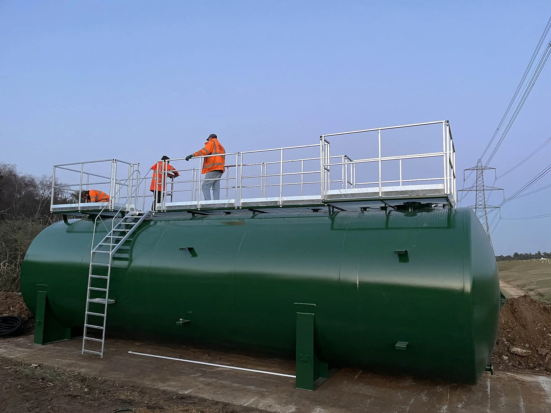 3APR_De Comms -01_1920.jpg