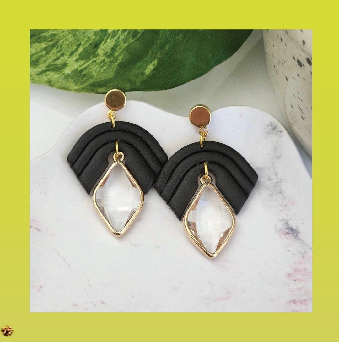 🌟💫 Discover the artistry of @two_of_a_kind_clay_co at the Spring Craft Revival! 🌟💫 

🎨 Christina and Danielle, sisters from Thunder Bay, bring their unique blend of everyday style and elegance to life through their stunning polymer clay earrings