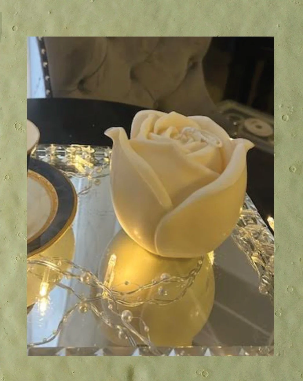 ✨🕯 Add a little holiday magic to your home this season! 🕯✨

Let us introduce you to Alchemy Unlimited by Thera Chicoine &mdash; a Thunder Bay maker crafting beautiful soy&ndash;beeswax candles using cotton wicks and supplies sourced exclusively fro