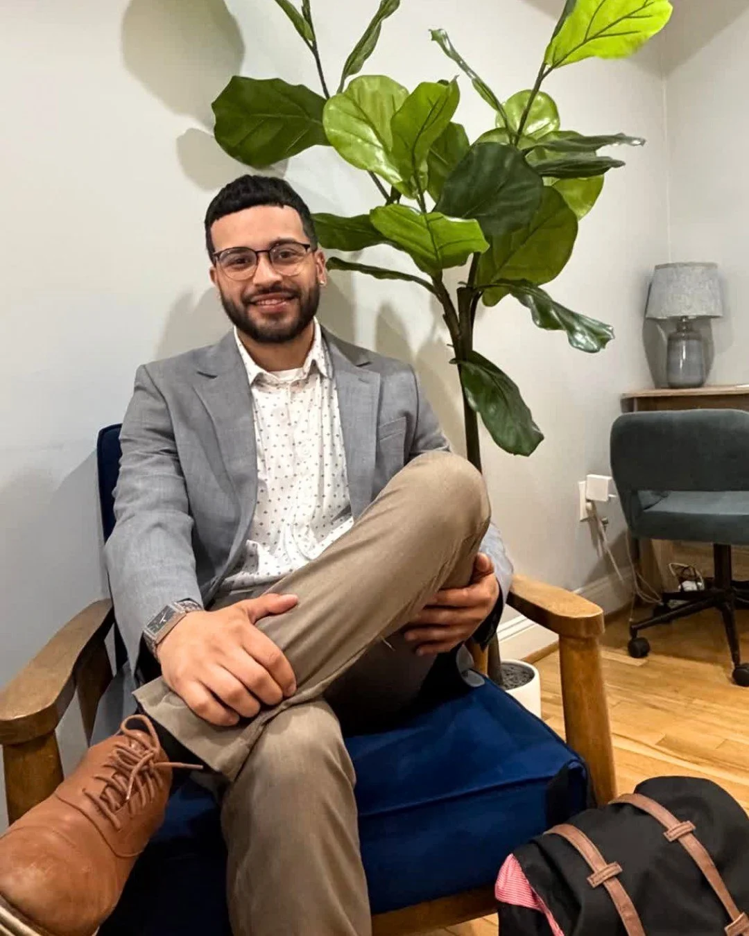 From collaboration to daily development, our office is built on learning, accountability, and pushing each other to be better. 🌟 It's a place where people build skills, confidence, and real opportunities. 🤝
-
#officeculture #teamculture #growthmind
