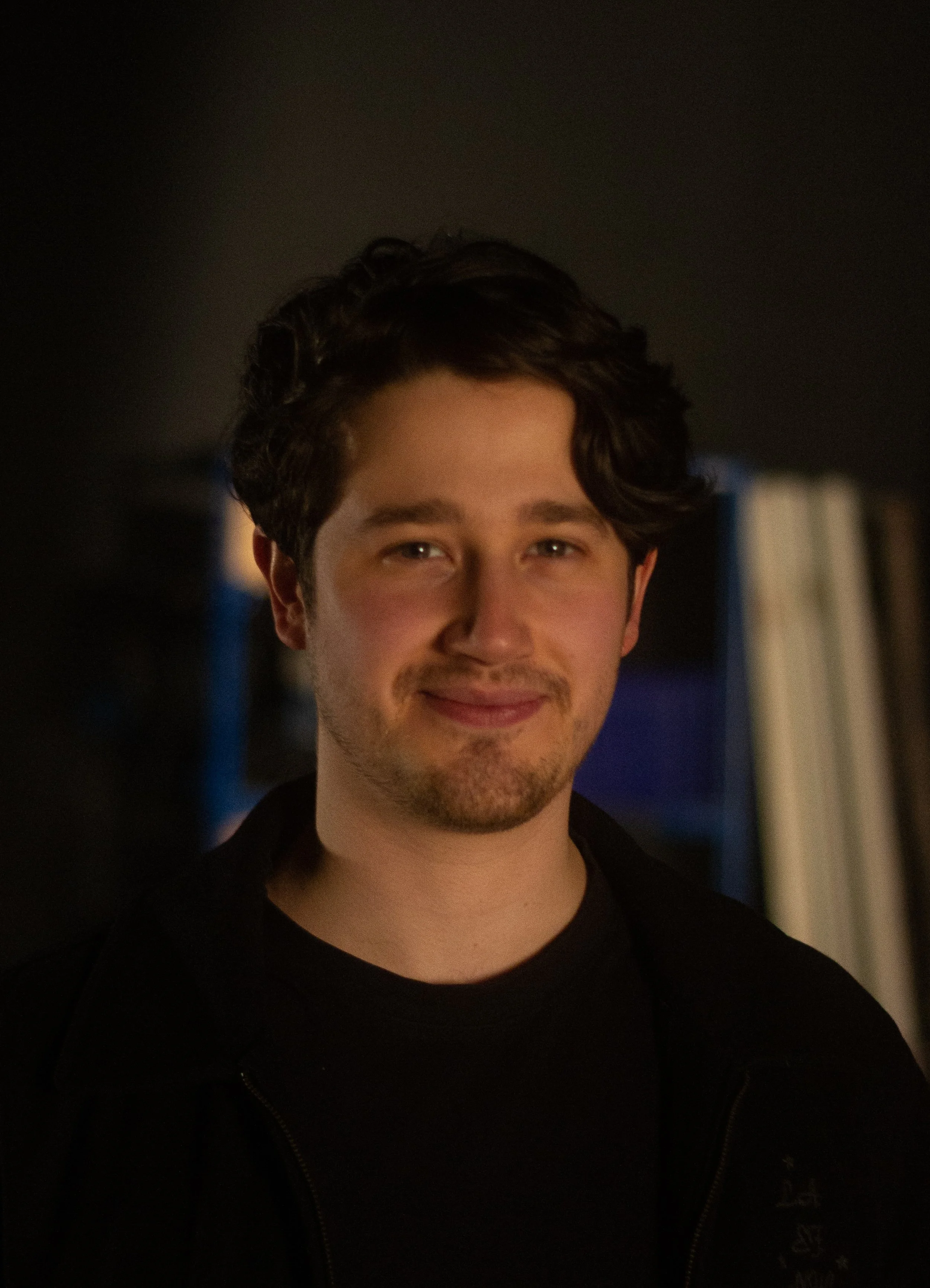 Ethan Evans - Headshot.jpg
