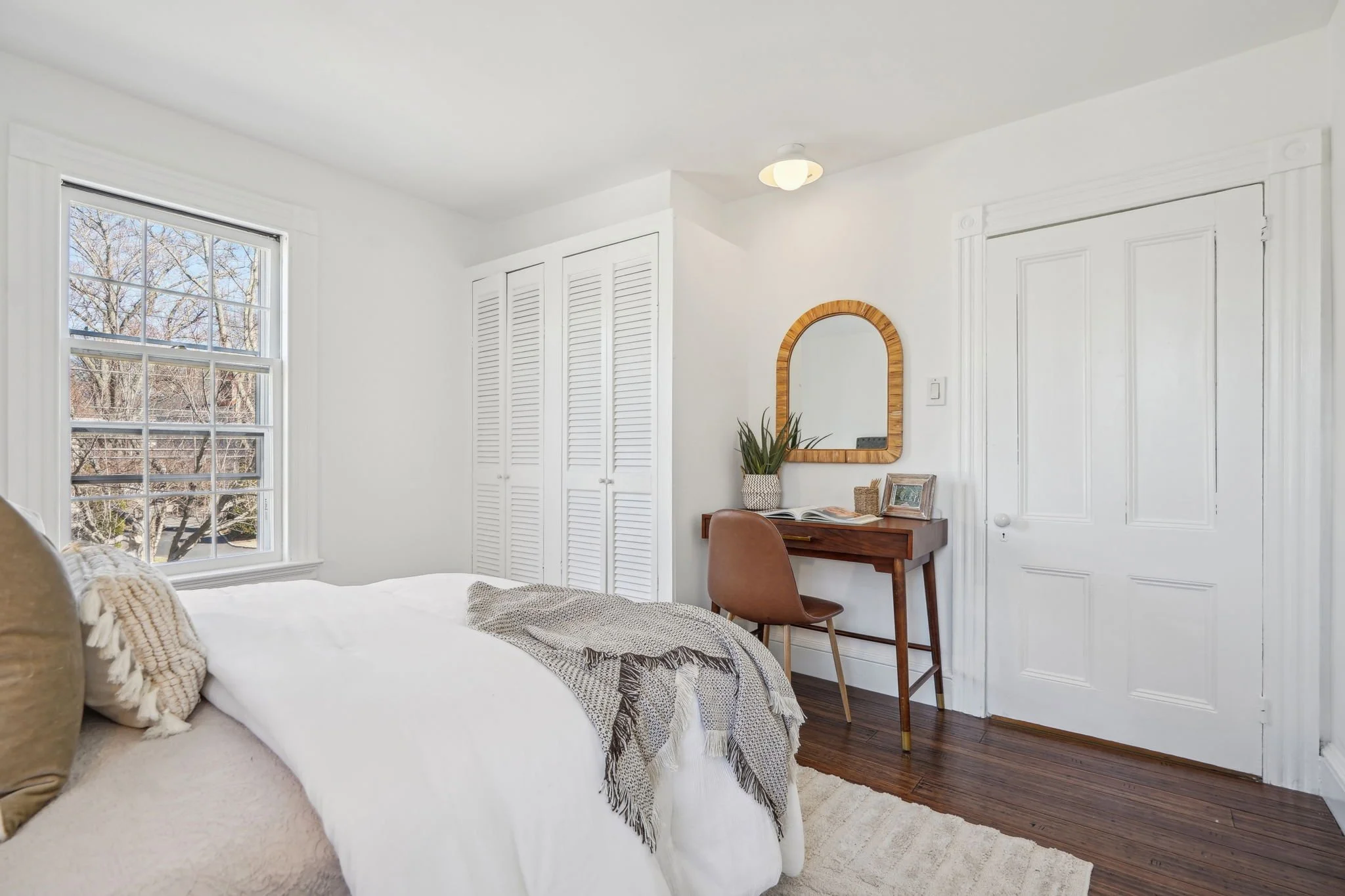 88Tuscan_Bedroom_3_v2.jpg