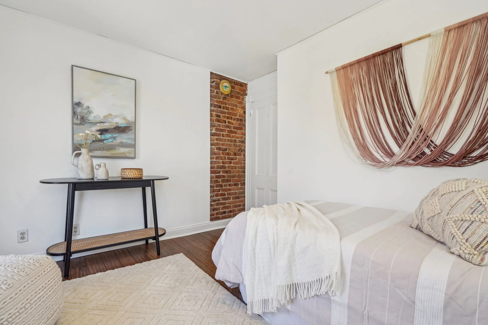 88Tuscan_Bedroom1_v2.jpg