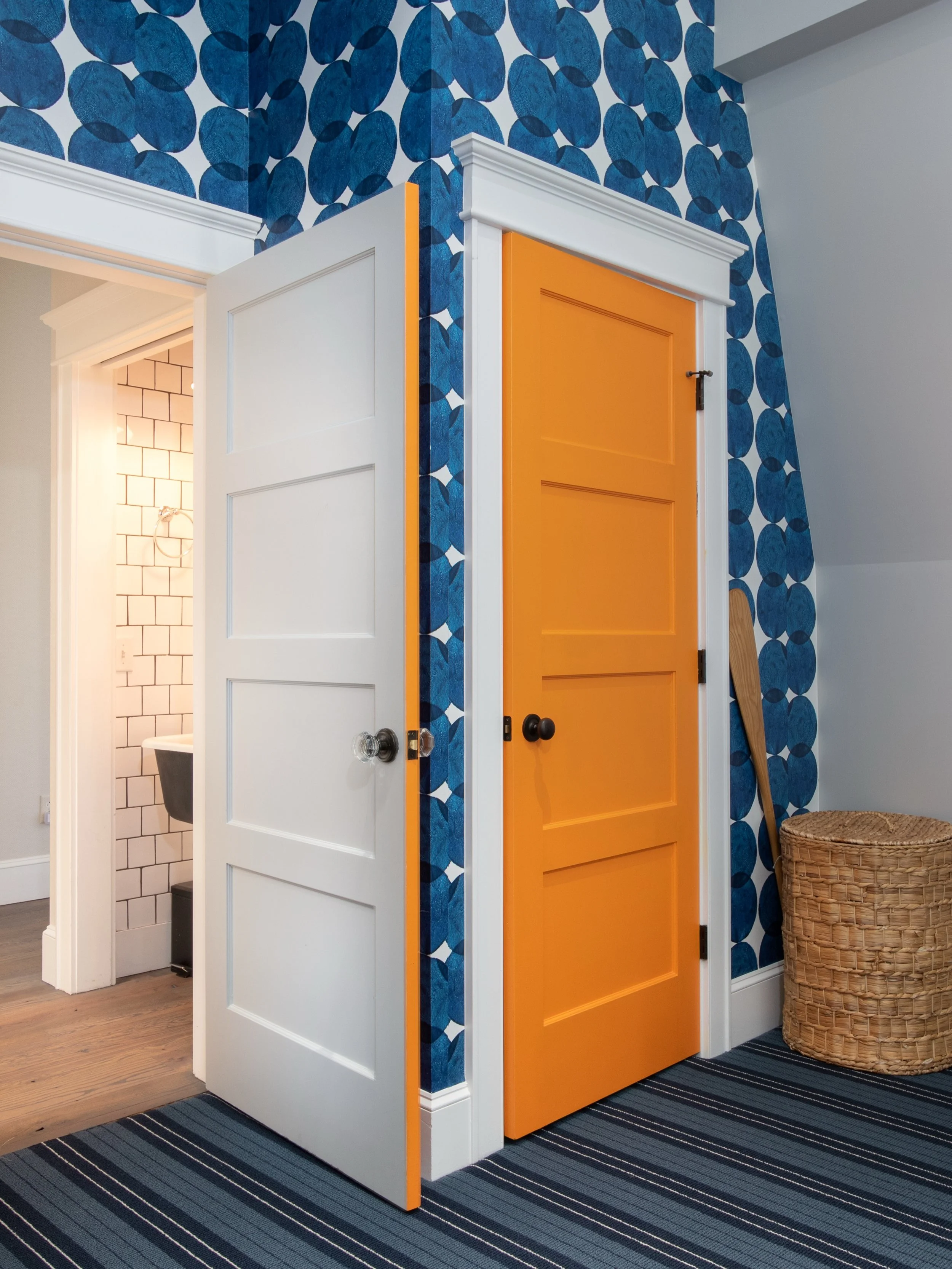 Last week it was a very colorful bathroom. This week it&rsquo;s a very colorful door! 

How could you not smile every time you walk through it? ☀️

If you know anything about me, you know I LOVE playing with color in all its forms &mdash; bold, soft,