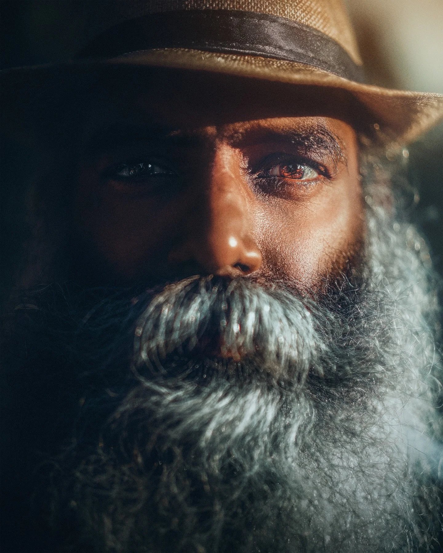 The eyes are the windows. And the sun gives life. 

Model: @naveenyamana &amp; son

#portraitphotography 
#bostonphotography 
#bostonportraitphotography 
#bostonportraits