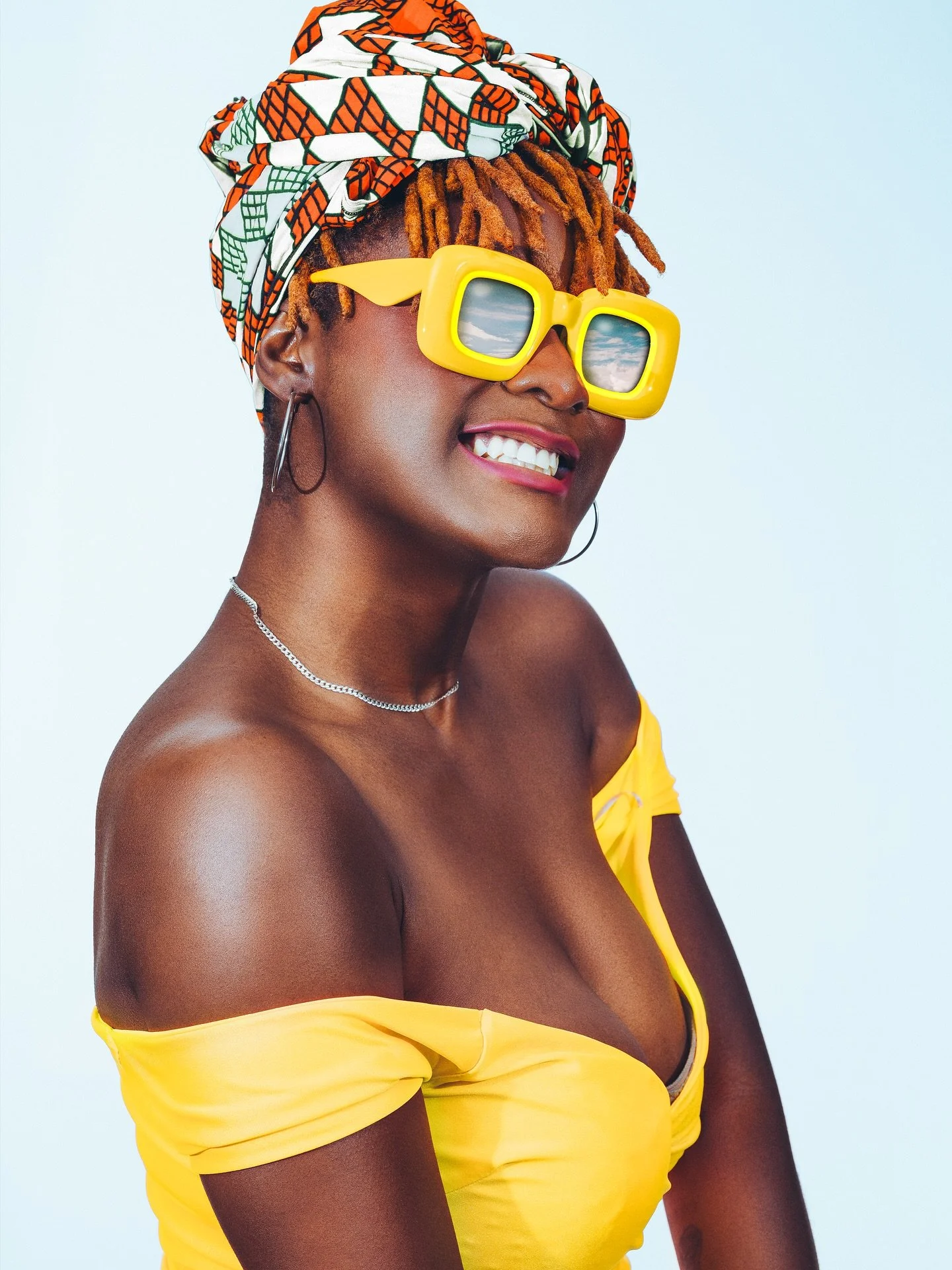 Once again (said like an SNL band intro): the beautiful @marline.valcimond 

#studiophotographer
#studioportrait