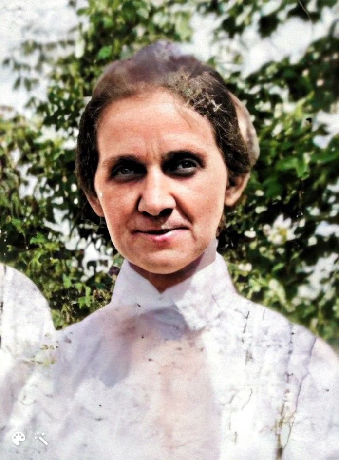 Lola Osborne Kiser, abt 1920