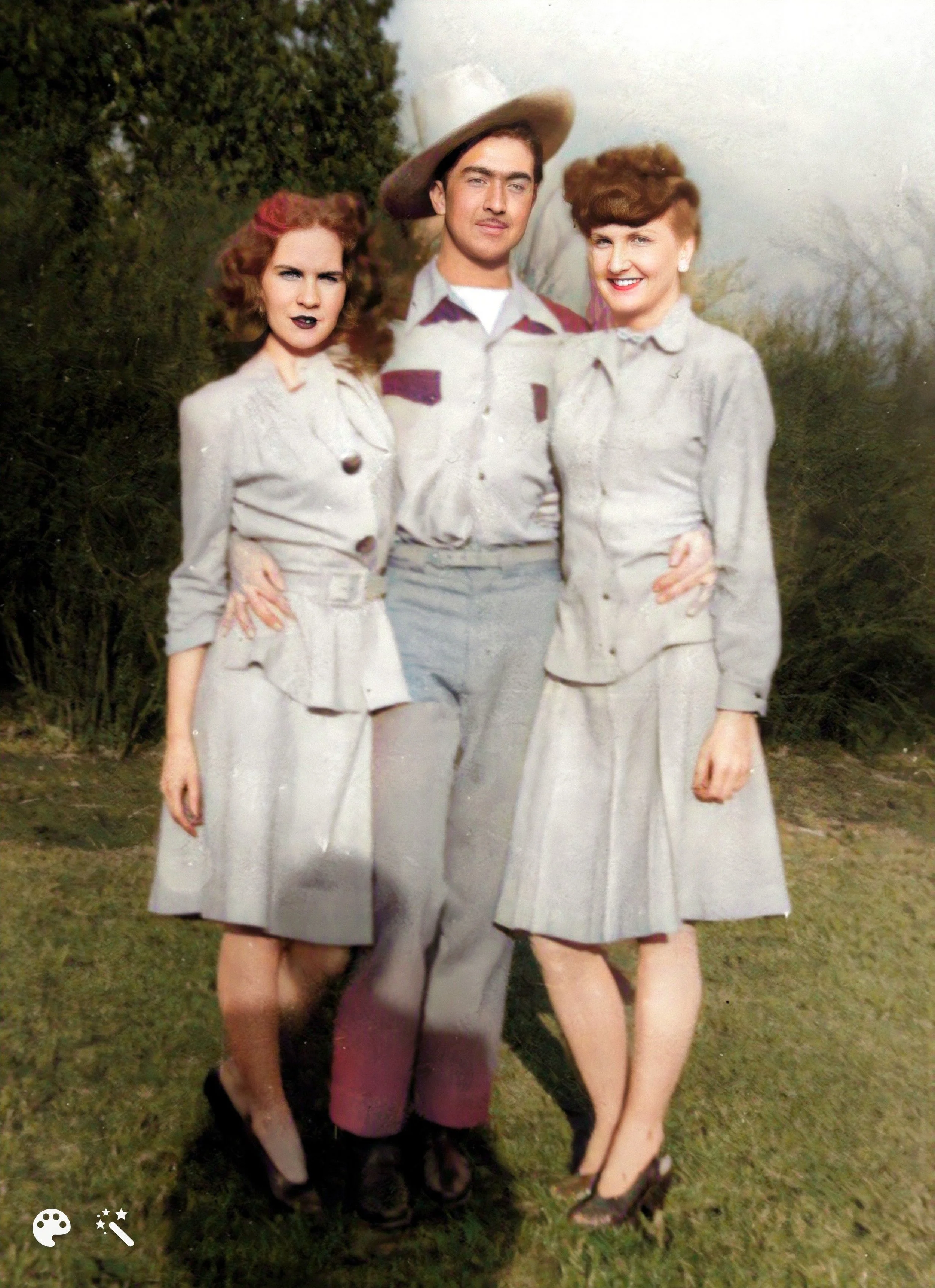 Nancy, Unknown man, Kate. abt 1943