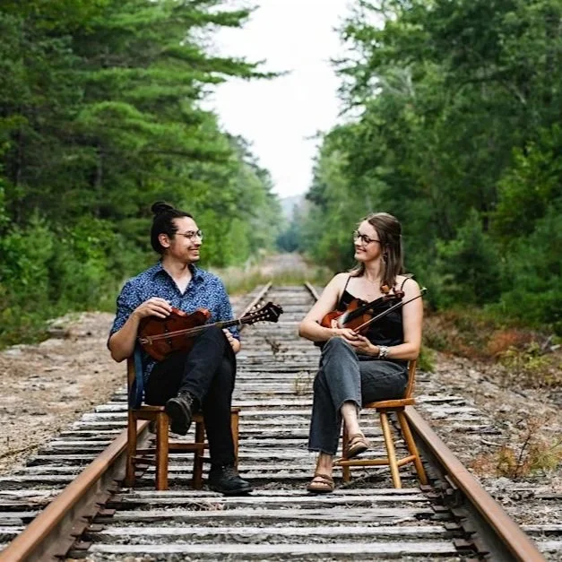 ethan+louise+train.jpg