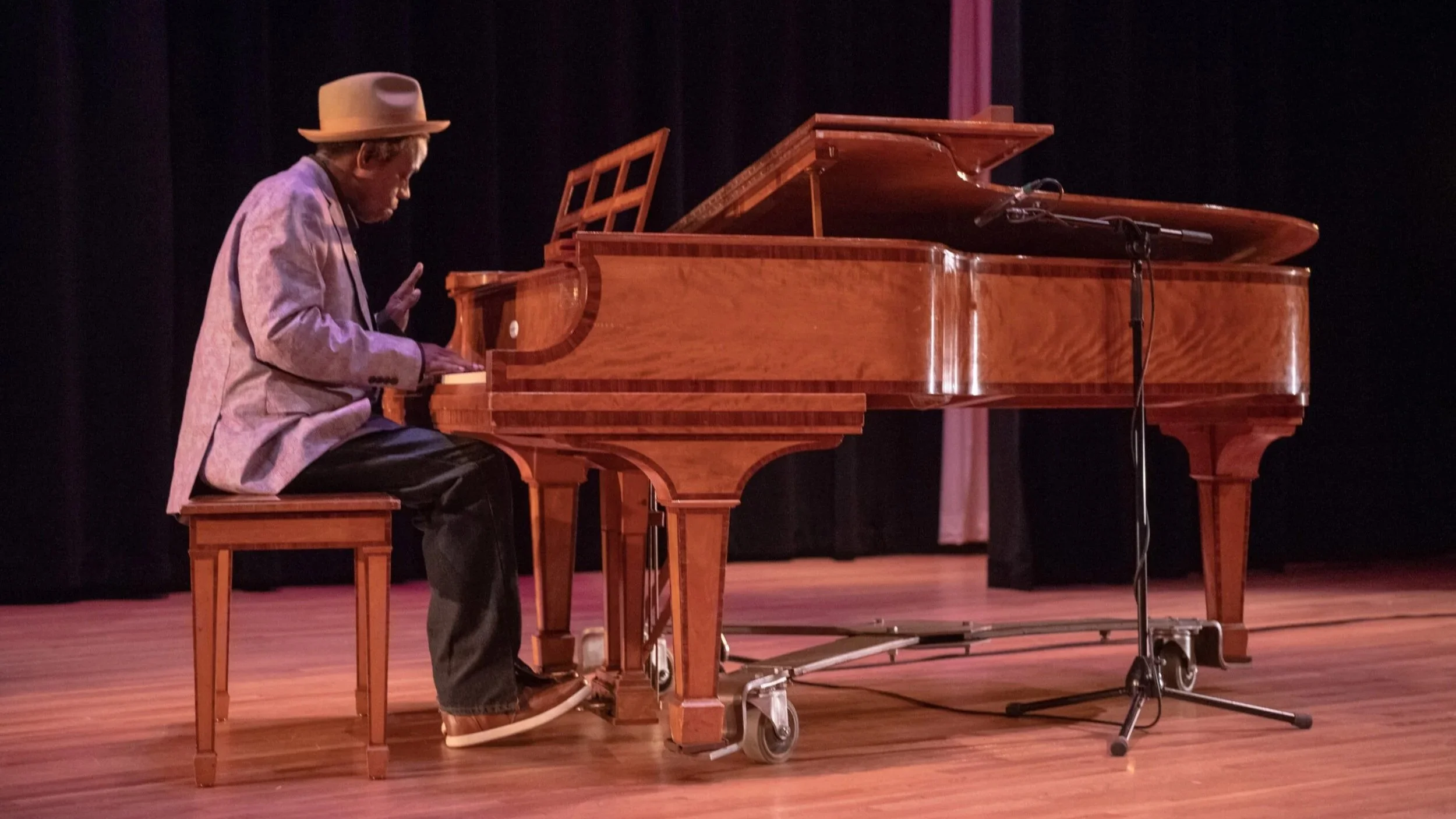 Jazz Casual: Lafayette Gilchrist