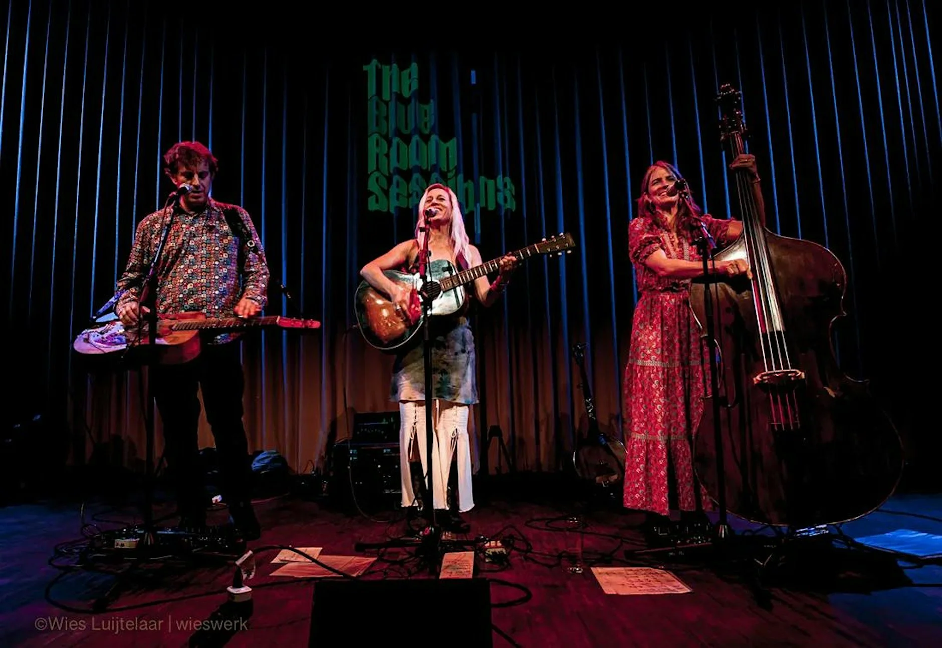 tanasi stage.jpg