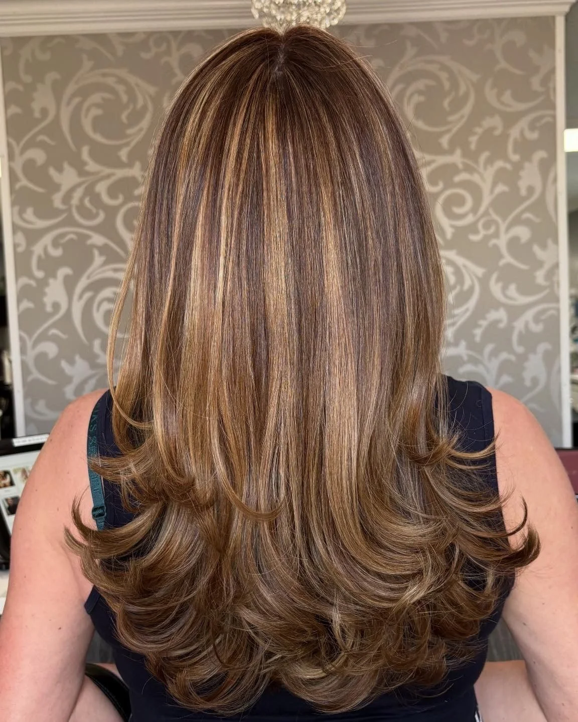 dimentional-brunette-blowout.jpg