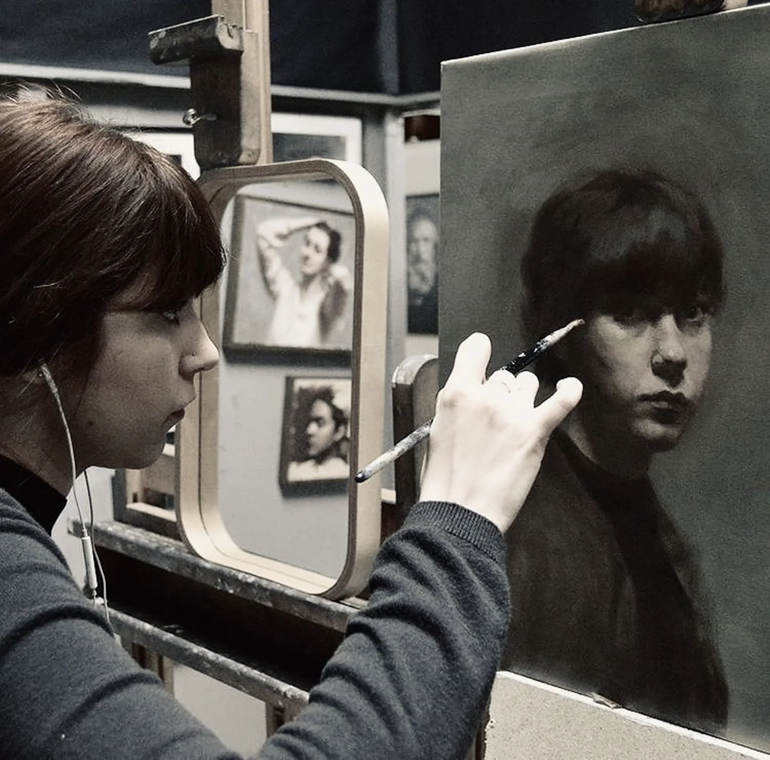 Behnaz Alebouyeh at work in the studio